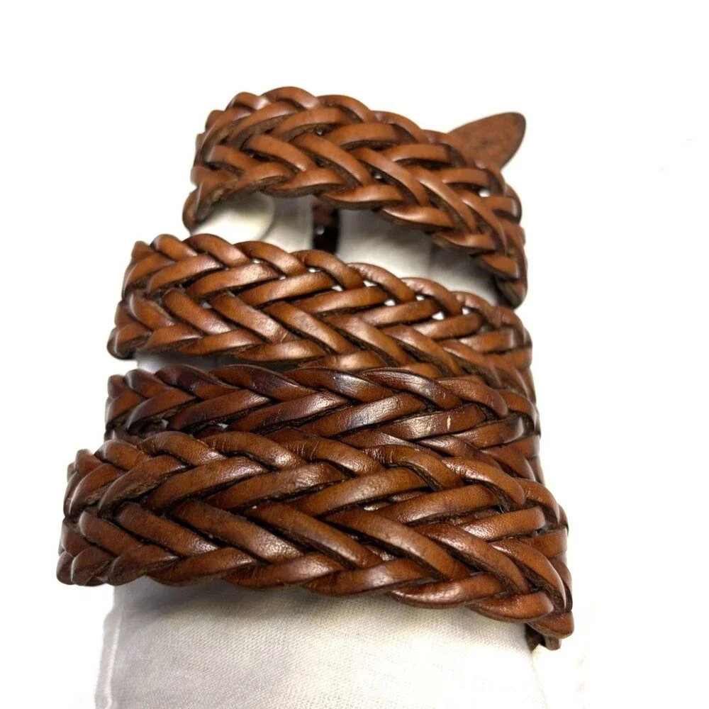 Unbranded excellent buckle